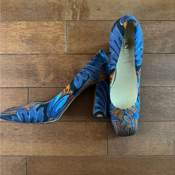 Prada Vibrant Blue and Orange Heels - Picture 1 of 8